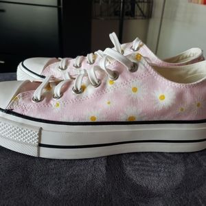 Converse Tennis Shoes.